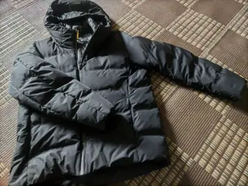 UNIQLO 블랙 심리스 다운 자켓 XL