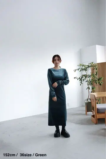 [ 36 사이즈|Green ] 핑거홀 벨로아 원피스