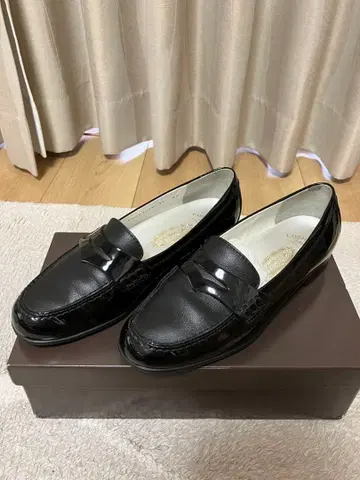 컨디션 최상 긴자 요시노야 로퍼 23cm