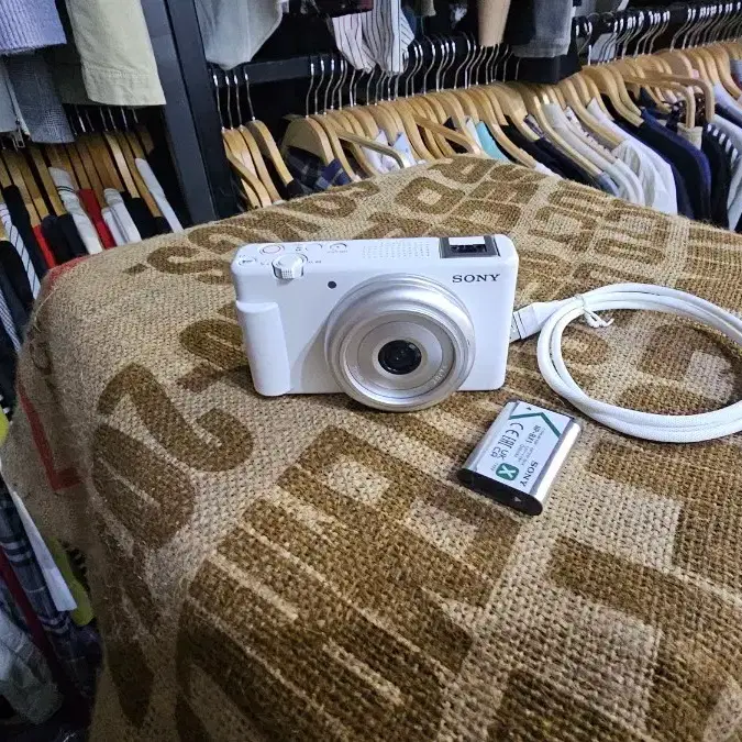 Sony ZV-1F Camera for Vlogging