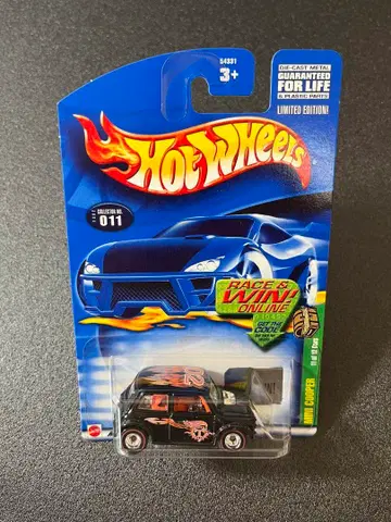 Hot Wheels 2002 Morris Mini (보물 사냥)