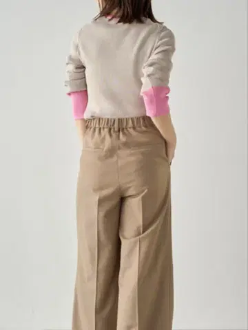 LOUNGEDRESS 바이컬러 심플 리브 니트