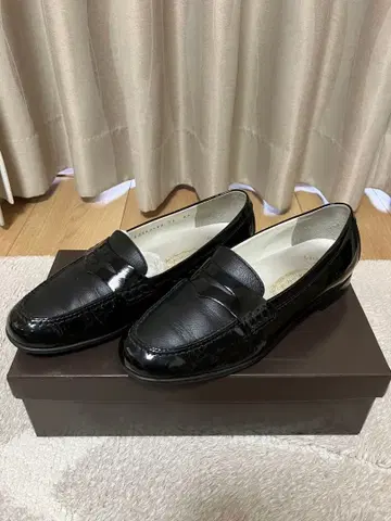 컨디션 최상 긴자 요시노야 로퍼 23cm