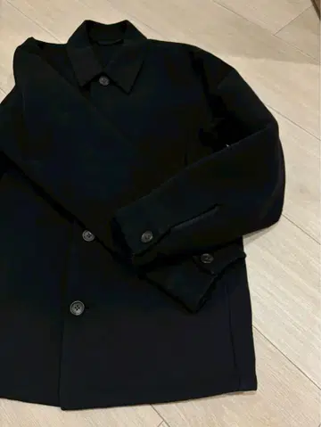 블랙 버튼 부착 셔츠 자켓