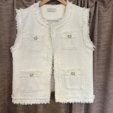 화이트 트위드 베스트