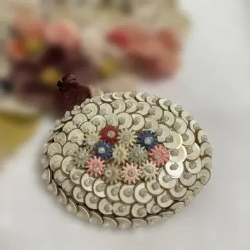 antique broach 앤티크 스팽글 비즈