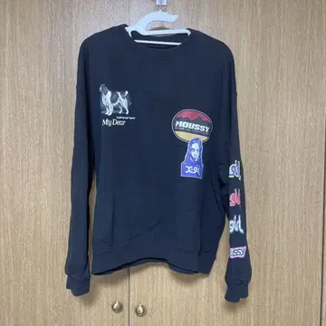moussy Xgirl 콜라보 맨투맨 블랙