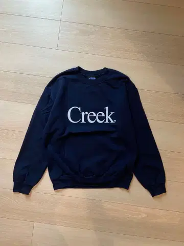 Creek 네이비 맨투맨