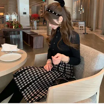 새상품 겨울 니트 원피스 무릎 기장 긴팔 동창회 경사  송년회 식사 모임