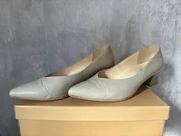 [ 새상품급 ] EIZO 에이조 그레이 가죽 펌프스 24cm V컷