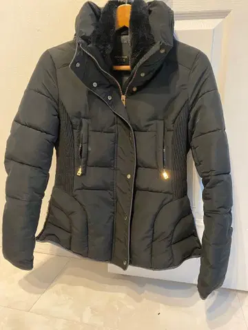 ZARA BASIC 블랙 다운 자켓