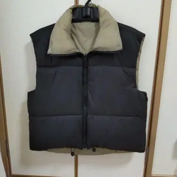ZARA 다운 베스트 블랙/베이지