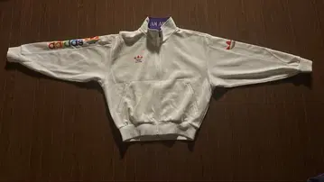 아디다스 저리 화이트 레인보우 컬러 로고 자켓