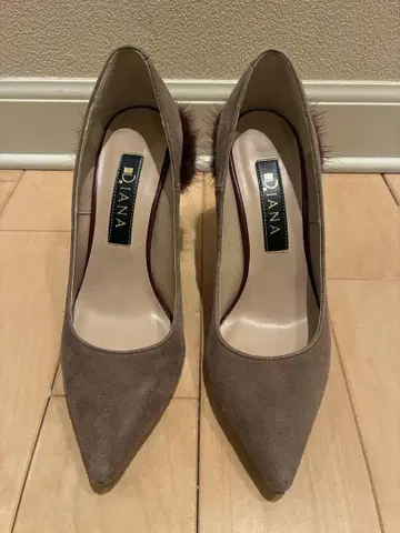 DIANA 퍼 포함 펌프스 베이지 하이힐 23cm