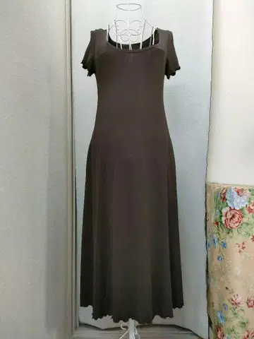 폭시 뉴욕 브라운 원피스