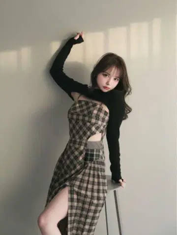 ANDMARY 벨 체크 드레스 베이지