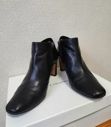 DOROTHY TALE 도로시 테일 앵클부츠 블랙 22.5cm
