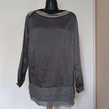 새상품급 유나이티드 뱀부 블라우스 튜닉 실크 100%