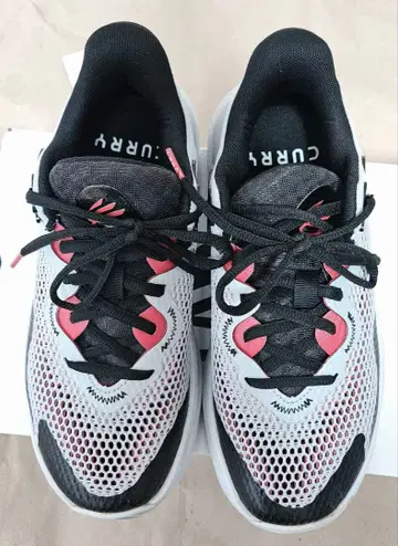 언더아머 농구 신발 CURRY SPLASH 25cm