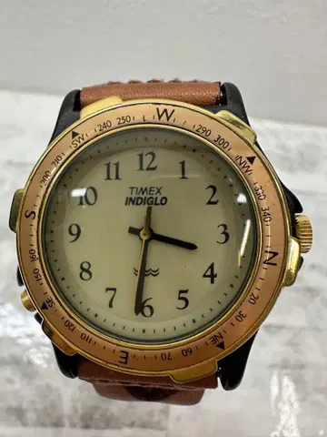 TIMEX INDIGLO 나침반 기능 손목시계