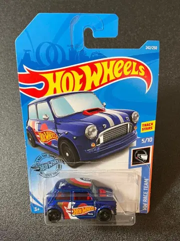 Hot Wheels 2019 Morris Mini