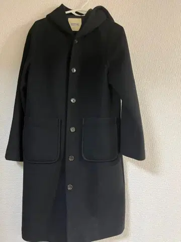 BEAMS BOY 후드 부착 블랙 롱 코트