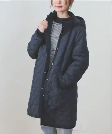 BEAMS HEART / 퀼팅 후드 코트 네이비