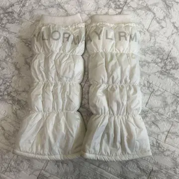 테일러메이드 충전솜 다운 레그 워머 골프웨어 화이트 로고