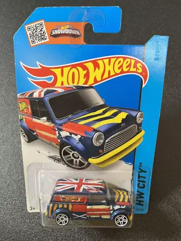 Hot Wheels 2015 Austin Mini Van
