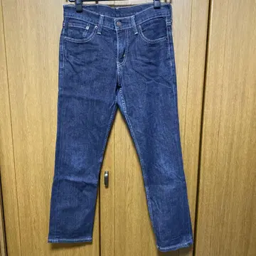 Levi Strauss & Co. 511 스트레이트 데님