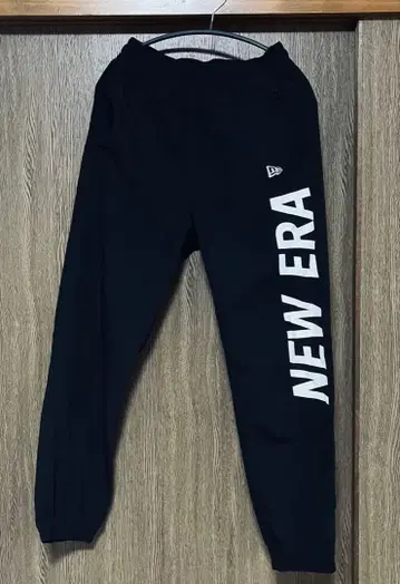 뉴에라 조거 팬츠 S