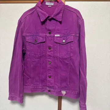 GUESS 데님 자켓 보라색 백 로고