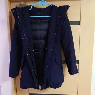 유니클로 하프 자켓 사이즈 S