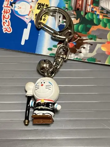 도라에몽 요시츠네 인연의 마을 방울 달린 키링