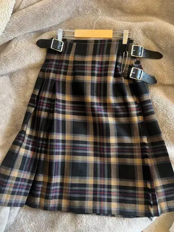 O'NEIL OF DUBLIN 스커트