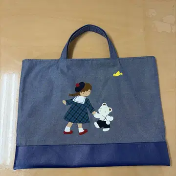 데님 토트백 여아와 곰 자수