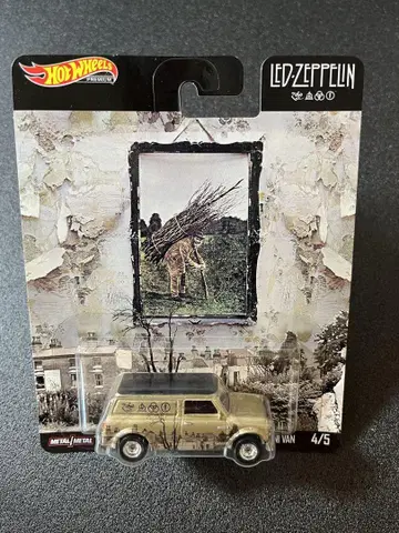 Hot Wheels 2019 Austin Mini Van