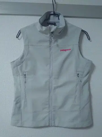 patagonia 라이트 그레이 집업 베스트