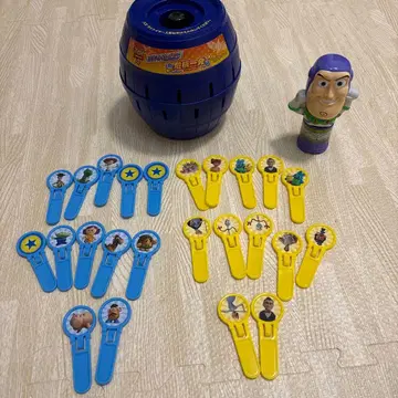 TOY STORY 4 버즈 라이트이어 위기일발