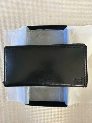 블랙 가죽 장지갑