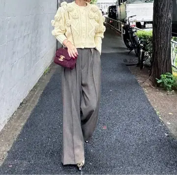 미사용품 시뉴 cygne 플라워 모티브 가디건 Rose 화이트