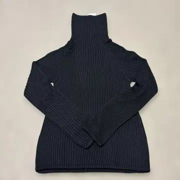 택 포함 미사용 새상품 UNIQLO 터틀넥 스웨터