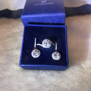 Swarovski 다이아몬드풍 크리스탈 귀걸이, 반지 55
