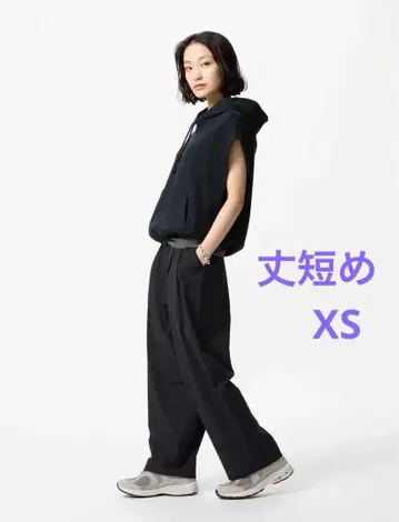 유니클로 울트라 스트레치 액티브 와이드 팬츠 기장 짧은 블랙 XS