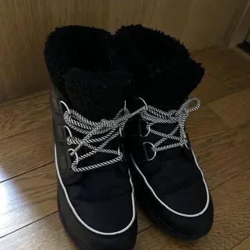 SOREL 블랙 어그 부츠