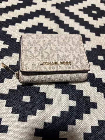 MICHAEL KORS 3단 폴더형 지갑 베이지