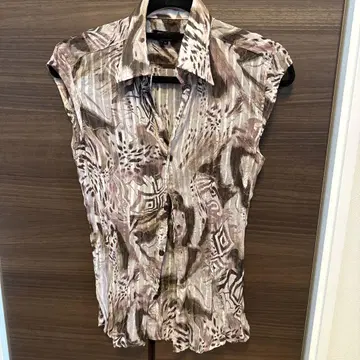 Tornado Mart 슬리브리스 셔츠 M