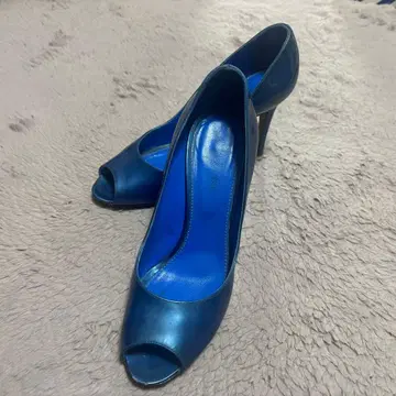 에나멜 오픈토 하이힐