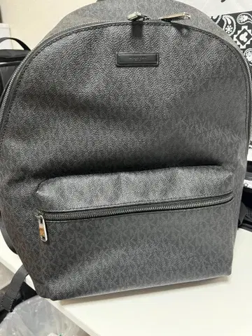 새상품급 MICHAEL KORS 백팩 올 패턴 마이클코어스