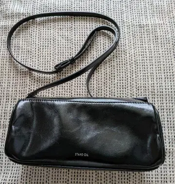 STAND OIL 백 블랙